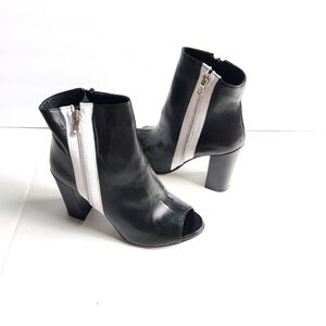 OROSCURO made in Italy peep-toe booties